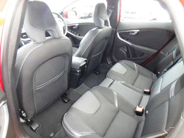 ボルボ Ｖ４０ Ｄ４ モメンタム ディーゼルターボ H29年 (東北) 99