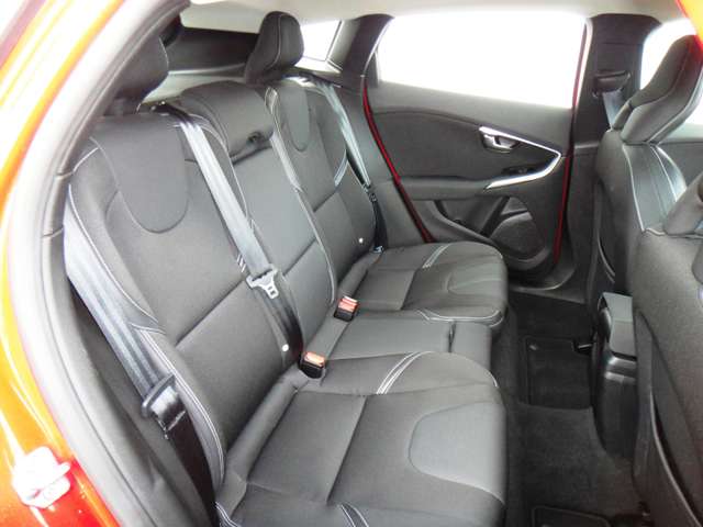 ボルボ Ｖ４０ Ｄ４ モメンタム ディーゼルターボ H29年 (東北) 99