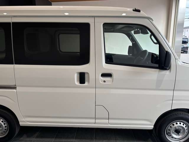 ダイハツ ハイゼットカーゴ ６６０ デラックス R6年 (近畿) 99