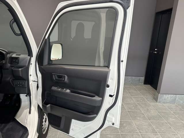 ダイハツ ハイゼットカーゴ ６６０ デラックス R6年 (近畿) 99