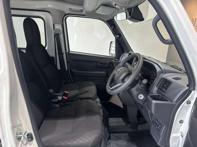 ダイハツ ハイゼットカーゴ ６６０ デラックス R6年 (近畿) 99