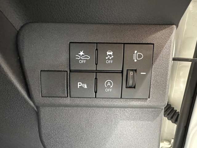 ダイハツ ハイゼットカーゴ ６６０ デラックス R6年 (近畿) 99