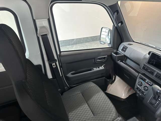 ダイハツ ハイゼットカーゴ ６６０ デラックス R6年 (近畿) 99