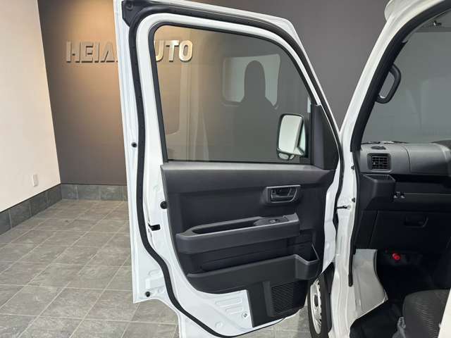 ダイハツ ハイゼットカーゴ ６６０ デラックス R6年 (近畿) 99