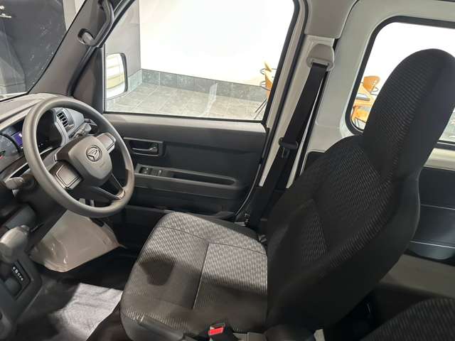 ダイハツ ハイゼットカーゴ ６６０ デラックス R6年 (近畿) 99