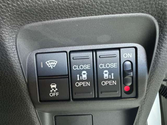 ホンダ フリード　ハイブリッド １．５ Ｅ：ＨＥＶ エアー ４ＷＤ R6年 (東北) 99