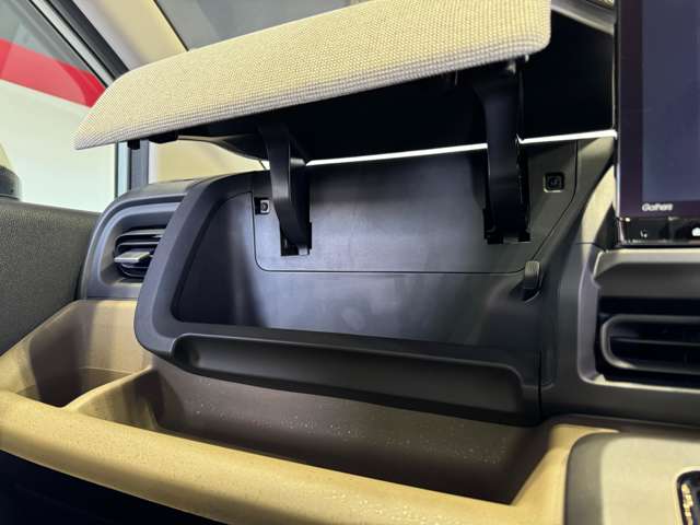 ホンダ フリード　ハイブリッド １．５ Ｅ：ＨＥＶ エアー ４ＷＤ R6年 (東北) 99