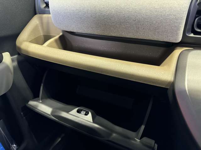 ホンダ フリード　ハイブリッド １．５ Ｅ：ＨＥＶ エアー ４ＷＤ R6年 (東北) 99