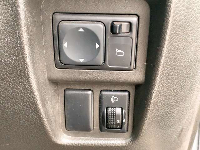 日産 キューブ １．５ １５Ｓ H21年 (九州・沖縄) 99