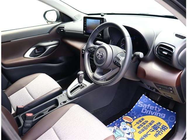 トヨタ ヤリスクロス　ハイブリッド １．５ ハイブリッド Ｚ R3年 (関東) 99