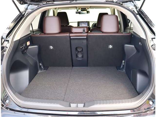 トヨタ ヤリスクロス　ハイブリッド １．５ ハイブリッド Ｚ R3年 (関東) 99