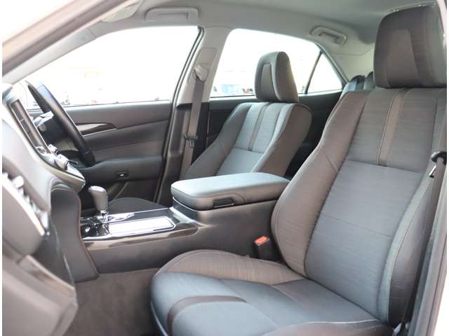 トヨタ クラウン　ハイブリッド ハイブリッド ２．５ Ｓ H25年 (関東) 99