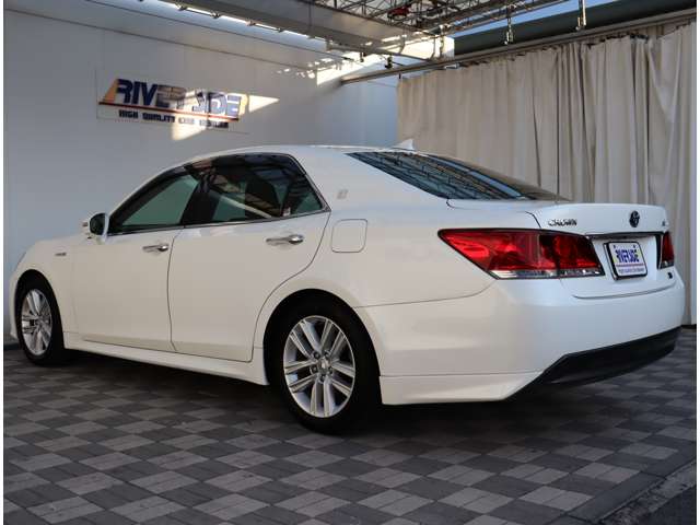 トヨタ クラウン　ハイブリッド ハイブリッド ２．５ Ｓ H25年 (関東) 99