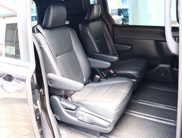 トヨタ エスクァイア ２．０ ＧＩ ブラック テーラード H29年 (関東) 99