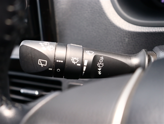 トヨタ エスクァイア ２．０ ＧＩ ブラック テーラード H29年 (関東) 99