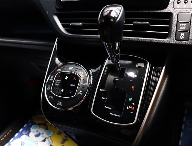 トヨタ エスクァイア ２．０ ＧＩ ブラック テーラード H29年 (関東) 99