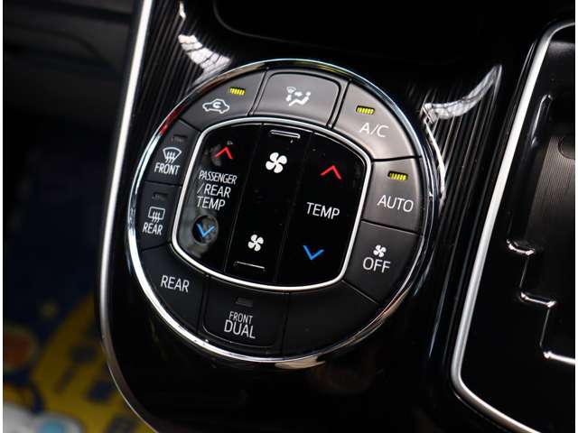 トヨタ エスクァイア ２．０ ＧＩ ブラック テーラード H29年 (関東) 99