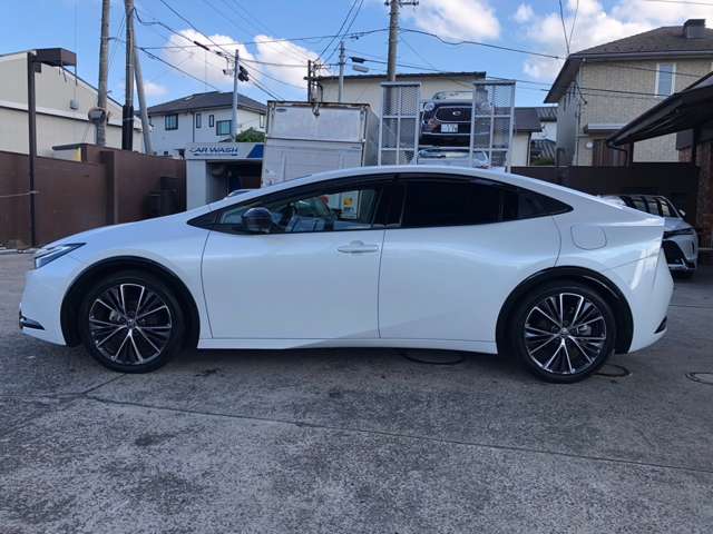 トヨタ プリウス ２．０ Ｚ R5年 (関東) 99