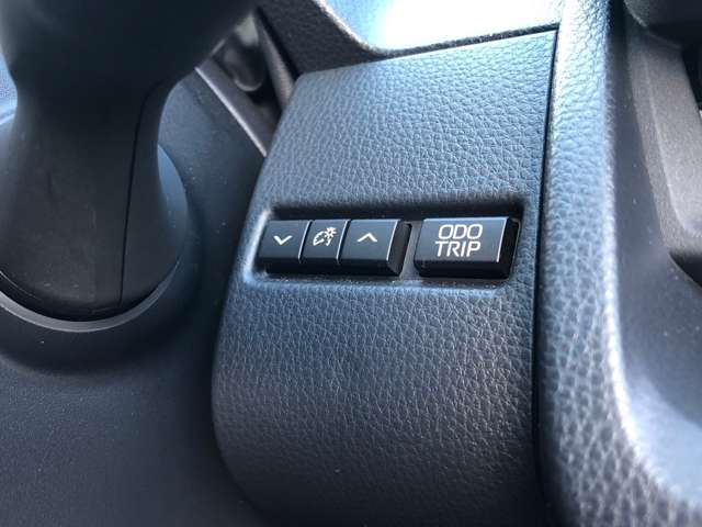 トヨタ プリウス ２．０ Ｚ R5年 (関東) 99