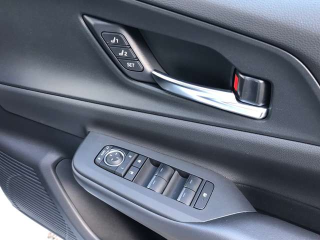 トヨタ プリウス ２．０ Ｚ R5年 (関東) 99