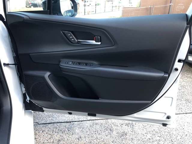 トヨタ プリウス ２．０ Ｚ R5年 (関東) 99