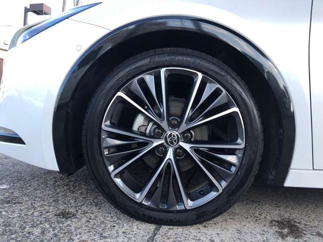 トヨタ プリウス ２．０ Ｚ R5年 (関東) 99