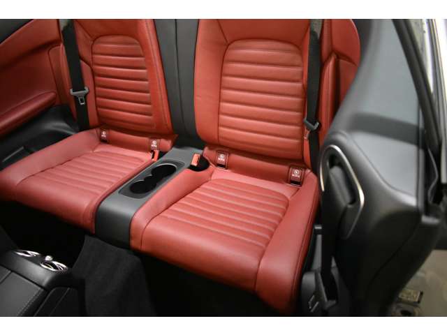 メルセデスベンツ Ｃクラスカブリオレ Ｃ１８０ スポーツ レザーエクスクルーシブパッケージ R1年 (関東) 99