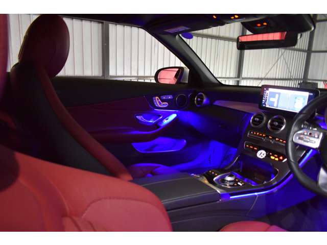 メルセデスベンツ Ｃクラスカブリオレ Ｃ１８０ スポーツ レザーエクスクルーシブパッケージ R1年 (関東) 99