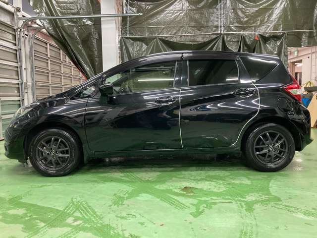 日産 ノート １．２ メダリスト Ｘ ＦＯＵＲ ブラックアロー ４ＷＤ H30年 (北海道) 99