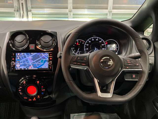 日産 ノート １．２ メダリスト Ｘ ＦＯＵＲ ブラックアロー ４ＷＤ H30年 (北海道) 99