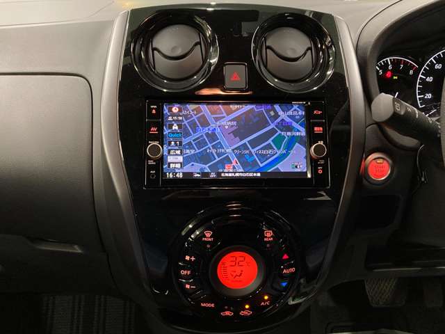 日産 ノート １．２ メダリスト Ｘ ＦＯＵＲ ブラックアロー ４ＷＤ H30年 (北海道) 99