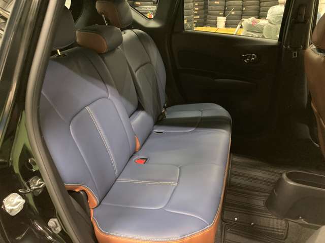 日産 ノート １．２ メダリスト Ｘ ＦＯＵＲ ブラックアロー ４ＷＤ H30年 (北海道) 99