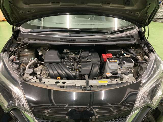 日産 ノート １．２ メダリスト Ｘ ＦＯＵＲ ブラックアロー ４ＷＤ H30年 (北海道) 99