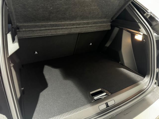 プジョー ｅ−２００８ ＧＴ R5年 (中国) 99