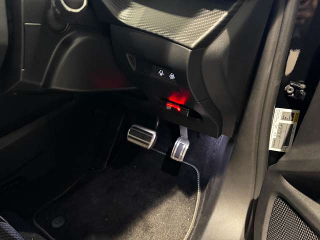 プジョー ｅ−２００８ ＧＴ R5年 (中国) 99