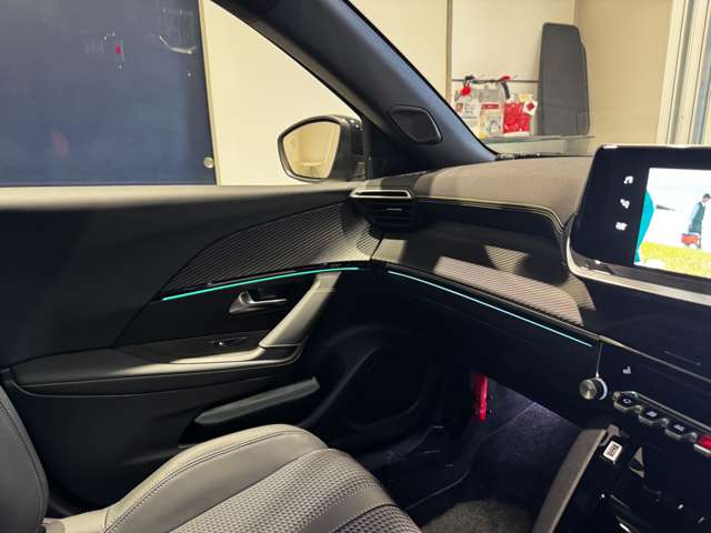 プジョー ｅ−２００８ ＧＴ R5年 (中国) 99