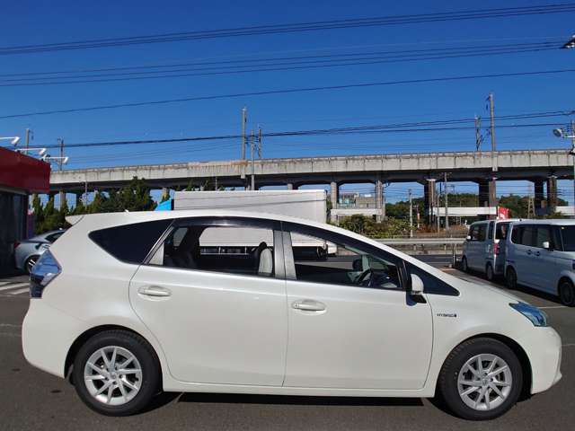 トヨタ プリウスΑ １．８ Ｇ H24年 (中国) 99