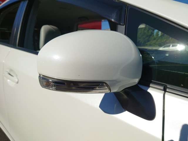 トヨタ プリウスΑ １．８ Ｇ H24年 (中国) 99