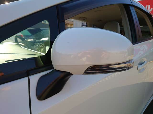 トヨタ プリウスΑ １．８ Ｇ H24年 (中国) 99