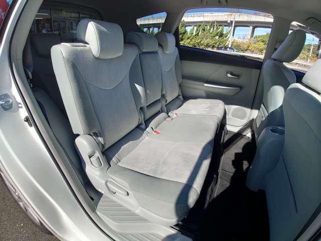 トヨタ プリウスΑ １．８ Ｇ H24年 (中国) 99