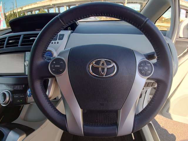 トヨタ プリウスΑ １．８ Ｇ H24年 (中国) 99