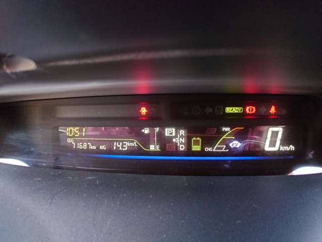 トヨタ プリウスΑ １．８ Ｇ H24年 (中国) 99