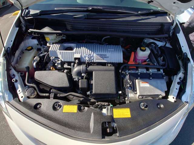 トヨタ プリウスΑ １．８ Ｇ H24年 (中国) 99