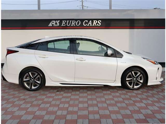 トヨタ プリウス １．８ Ｓ ツーリングセレクション R1年 (関東) 99