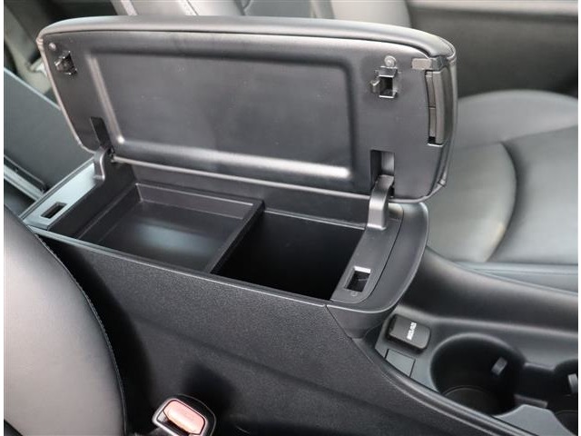 トヨタ プリウス １．８ Ｓ ツーリングセレクション R1年 (関東) 99