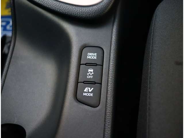 トヨタ ヤリス １．５ ハイブリッド Ｚ R2年 (関東) 99