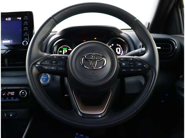 トヨタ ヤリス １．５ ハイブリッド Ｚ R2年 (関東) 99