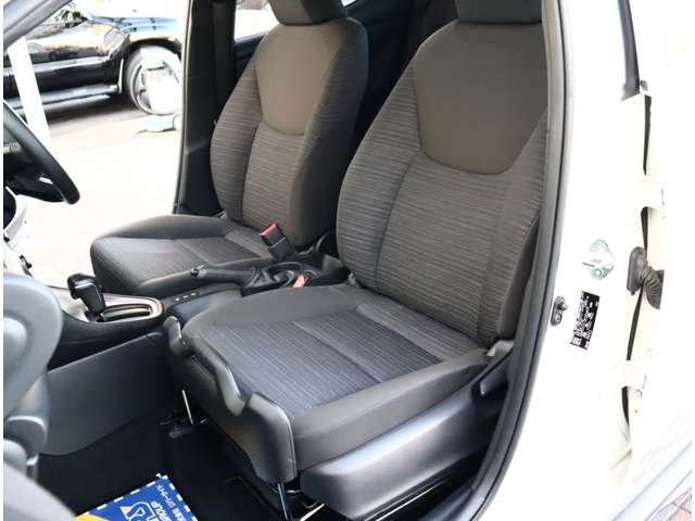 トヨタ ヤリス １．５ ハイブリッド Ｚ R2年 (関東) 99