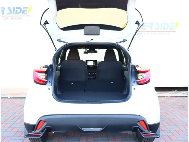 トヨタ ヤリス １．５ ハイブリッド Ｚ R2年 (関東) 99