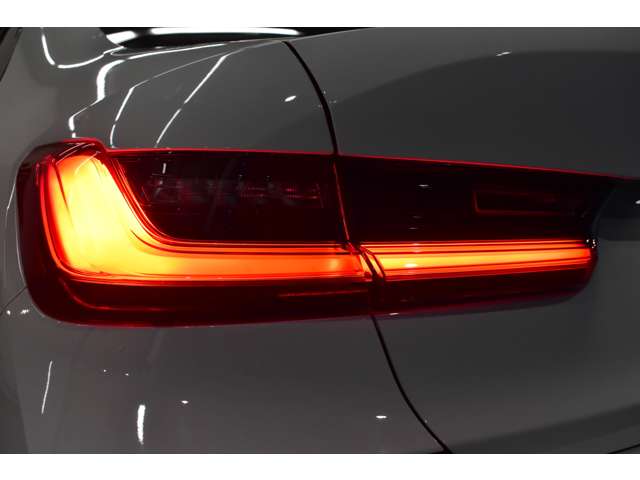 ＢＭＷ ３シリーズ ３３０ｉ　Ｍスポーツ R1年 (関東) 99